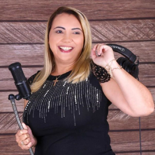 PAULINHA ESTEVES
